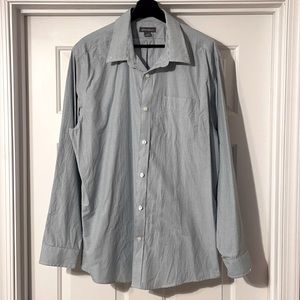 Eddie Bauer White/blue/gray checkered Relaxed fit button down shirt. Size- Large